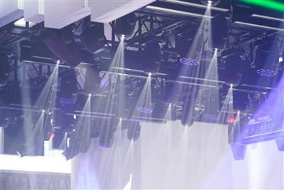DLW -verlichting schijnt op Guangzhou Prolight + Sound 2025 Tentoonstelling